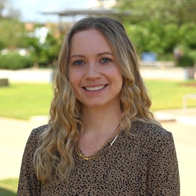 Alexis Pence headshot